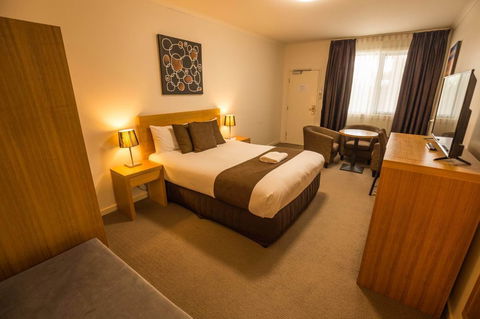 Bairnsdale International - Melbourne Tourism 7
