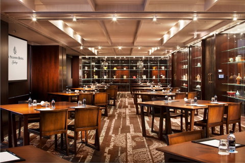 Four Seasons Hotel Sydney - Melbourne Tourism 4