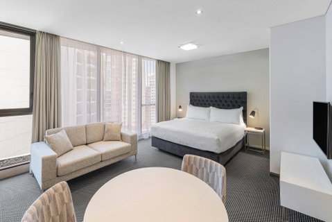 Meriton Suites Campbell Street - Melbourne Tourism 5