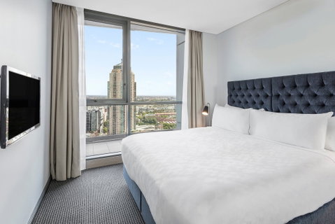 Meriton Suites Campbell Street - Melbourne Tourism 8