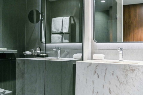 West Hotel Sydney, Curio Collection - Melbourne Tourism 6