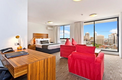 Cambridge Hotel Sydney - Melbourne Tourism 1