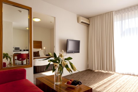 Cambridge Hotel Sydney - Melbourne Tourism 3