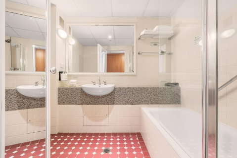 Holiday Inn Darling Harbour - Melbourne Tourism 7