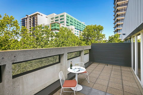 Quest Canberra City Walk - Melbourne Tourism 3