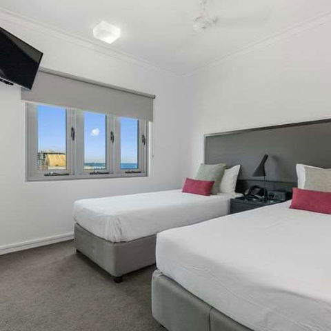 H On Mitchell Apartment Hotel - Melbourne Tourism 4