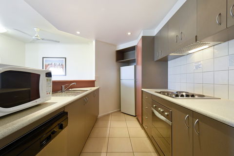 Metro Advance Apartments & Hotel - Melbourne Tourism 4