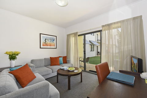 Metro Advance Apartments & Hotel - Melbourne Tourism 5