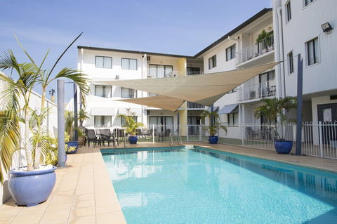 Metro Advance Apartments & Hotel - Melbourne Tourism 13