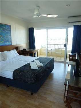 Cullen Bay Resorts - Melbourne Tourism 4