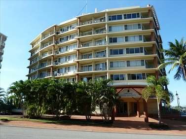 Cullen Bay Resorts - Melbourne Tourism 8