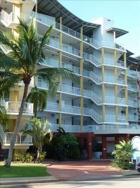 Cullen Bay Resorts - Melbourne Tourism 11