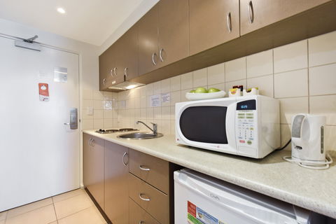 Metro Advance Apartments & Hotel - Melbourne Tourism 6