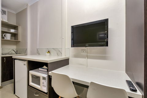 Vitina Studio Motel - Melbourne Tourism 12