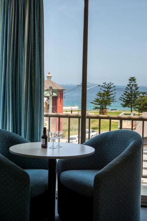 Alloggio Newcastle Beach Hotel - Melbourne Tourism 1