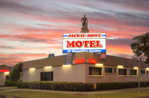 Jackie Howe Motel - Melbourne Tourism 0
