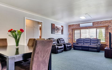 Jackie Howe Motel - Melbourne Tourism 1