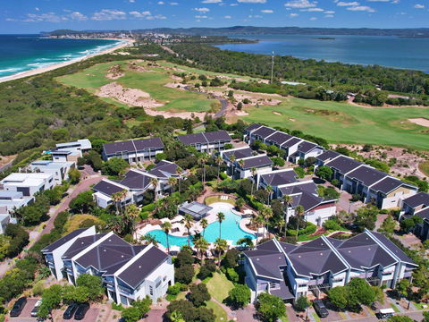 Pullman Magenta Shores Resort - Melbourne Tourism 0