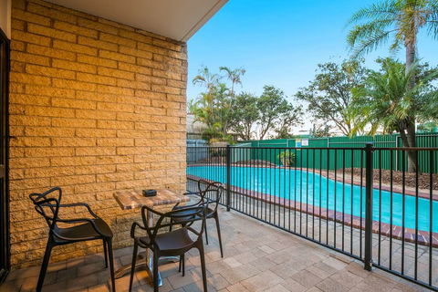 Kawana Waters Hotel By NightCap - Melbourne Tourism 1