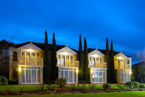 Best Western Colonial Village Motel - Melbourne Tourism 0