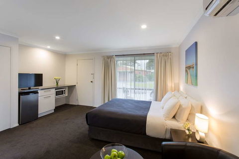Best Western Colonial Village Motel - Melbourne Tourism 2