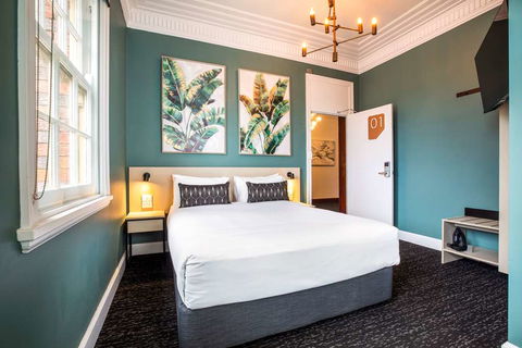Nightcap At Pymble Hotel - Melbourne Tourism 4