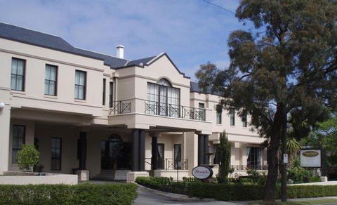 Beau Monde International - Melbourne Tourism 1