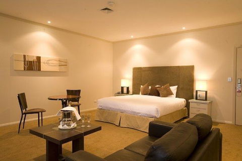 Beau Monde International - Melbourne Tourism 3