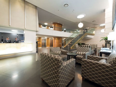 Oaks Aurora - Melbourne Tourism 1