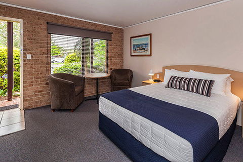 Macquarie Barracks Inn - Melbourne Tourism 1