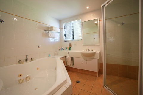 Macquarie Barracks Inn - Melbourne Tourism 2