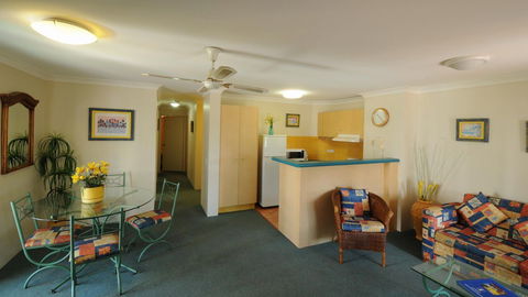 Aruba Beach Resort - Melbourne Tourism 1