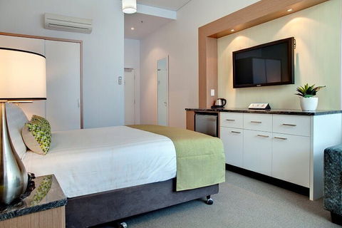 Walkers Arms Hotel - Melbourne Tourism 1