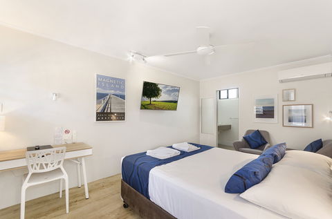 Beach House Motel - Melbourne Tourism 1