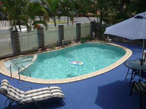 Lantern Motor Inn - Melbourne Tourism 2