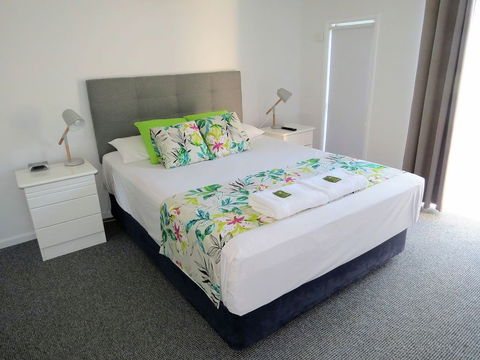 The Shores Holiday Apartments - Melbourne Tourism 1