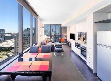 Aura On Flinders - Melbourne Tourism 2
