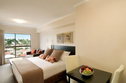 Oaks Aspire - Melbourne Tourism 1