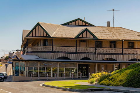 Aurora Ozone Hotel - Melbourne Tourism 1