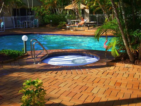 Bay Of Palms Resort - Melbourne Tourism 3