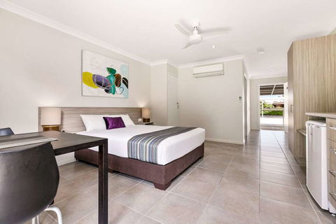 Econo Lodge Beachside - Melbourne Tourism 5