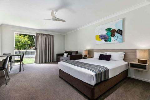 Econo Lodge Beachside - Melbourne Tourism 7