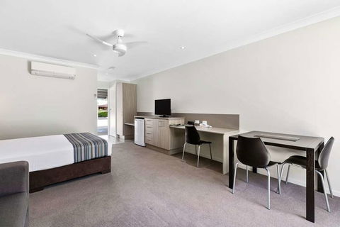 Econo Lodge Beachside - Melbourne Tourism 9