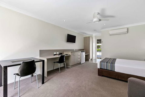 Econo Lodge Beachside - Melbourne Tourism 15