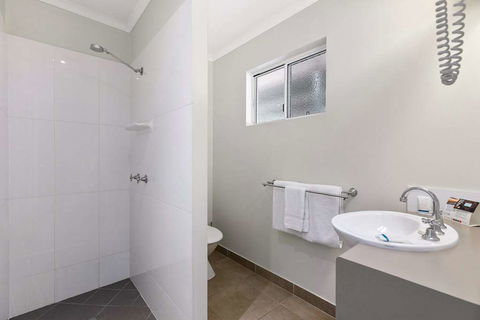 Econo Lodge Beachside - Melbourne Tourism 16