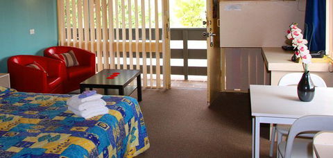 Jetty Motel - Melbourne Tourism 0