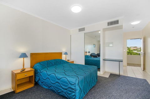 Madison Ocean Breeze - Melbourne Tourism 1