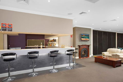 Checkers Resort & Conference Centre - Melbourne Tourism 1
