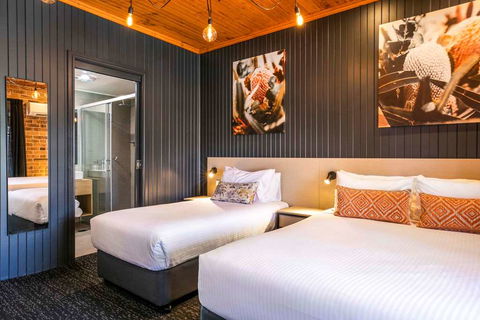 Macquarie Inn - Melbourne Tourism 2