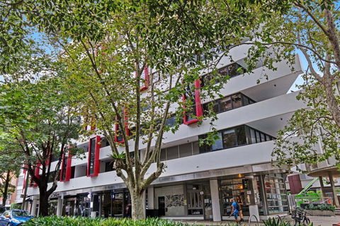 Astra Jasper - Melbourne Tourism 1